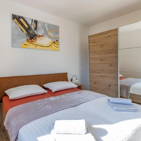 Holiday home Mia In Labin, A Two With Pool Close To The Sea